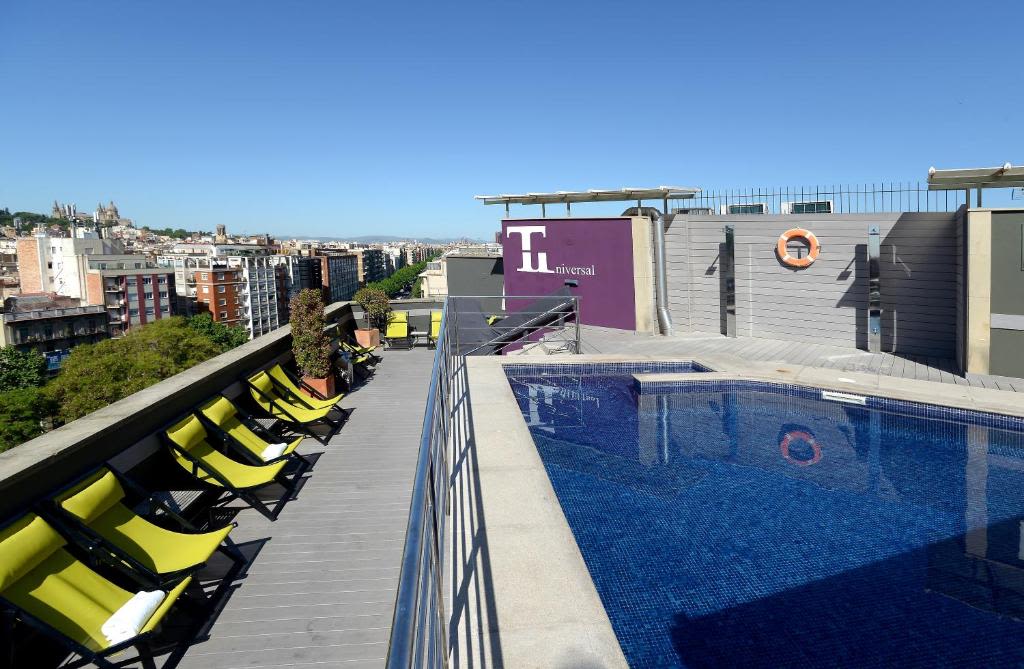 Hôtel 4* avec piscine rooftop à Barcelone